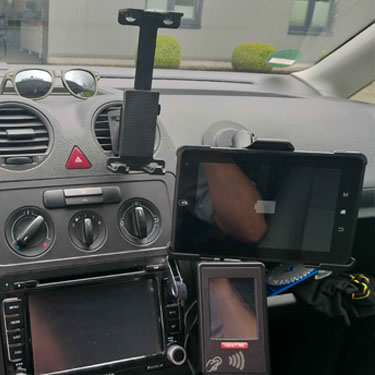 What makes a Rugged Vehicle-Mounted Computer perfect for a truck?