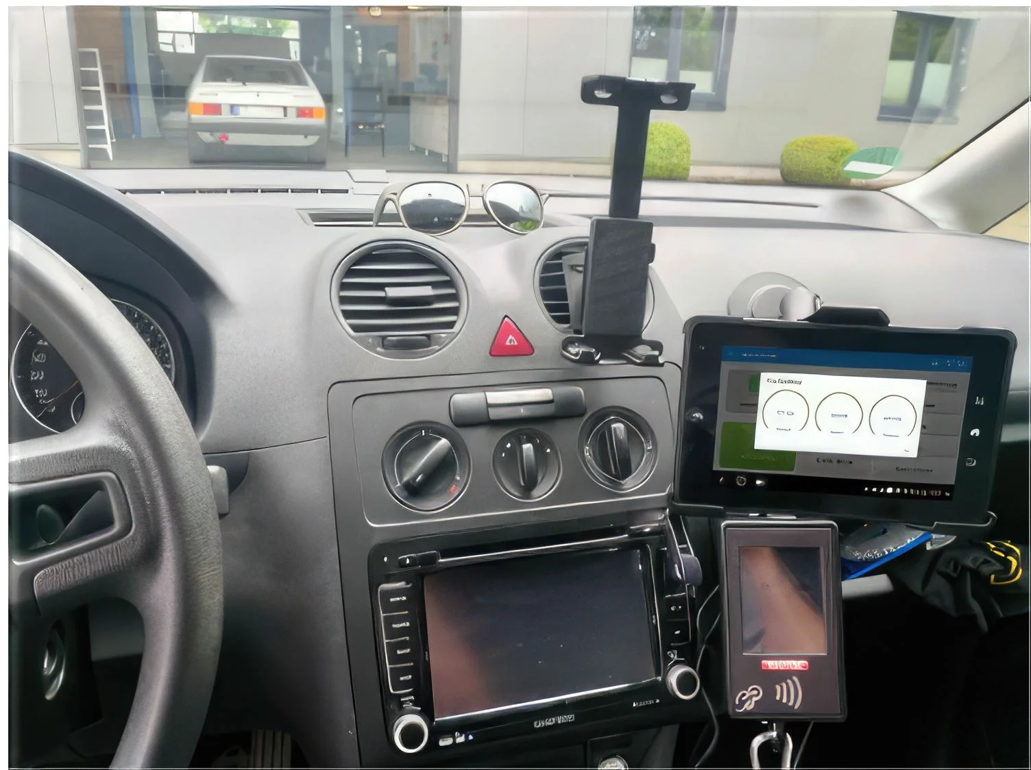 What is mobile data terminal? Waysion